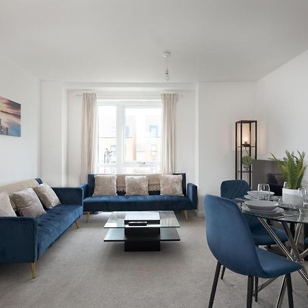Two Bedroom Apartment - Milton Keynes By Aryas Properties Broughton  Exteriör bild